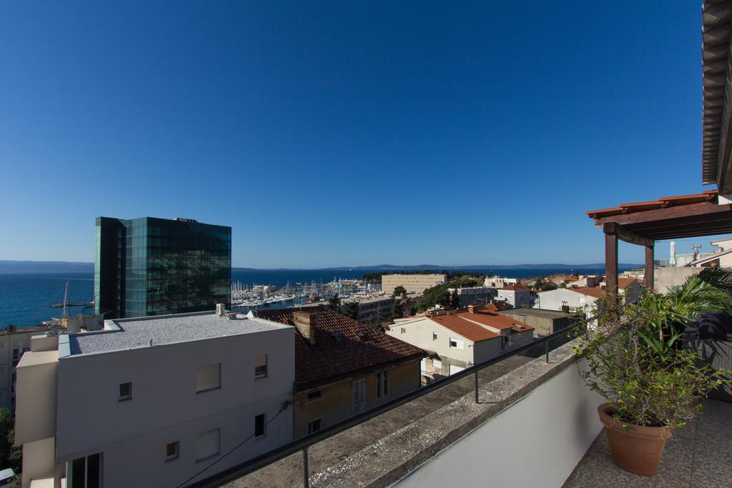 Apartments Vinko Split Exterior photo