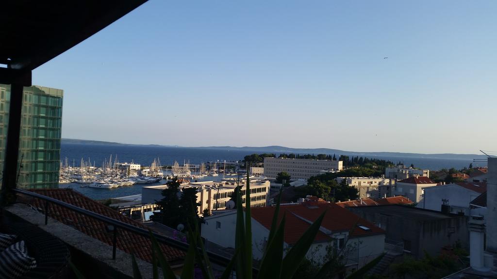 Apartments Vinko Split Exterior photo